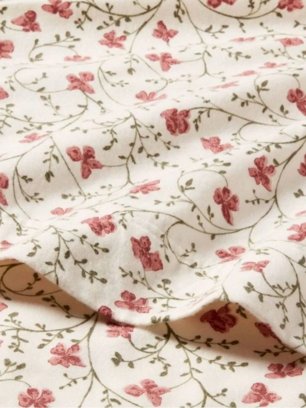 King Ultra Soft Flannel Sheet Set Ivory Floral - Threshold™